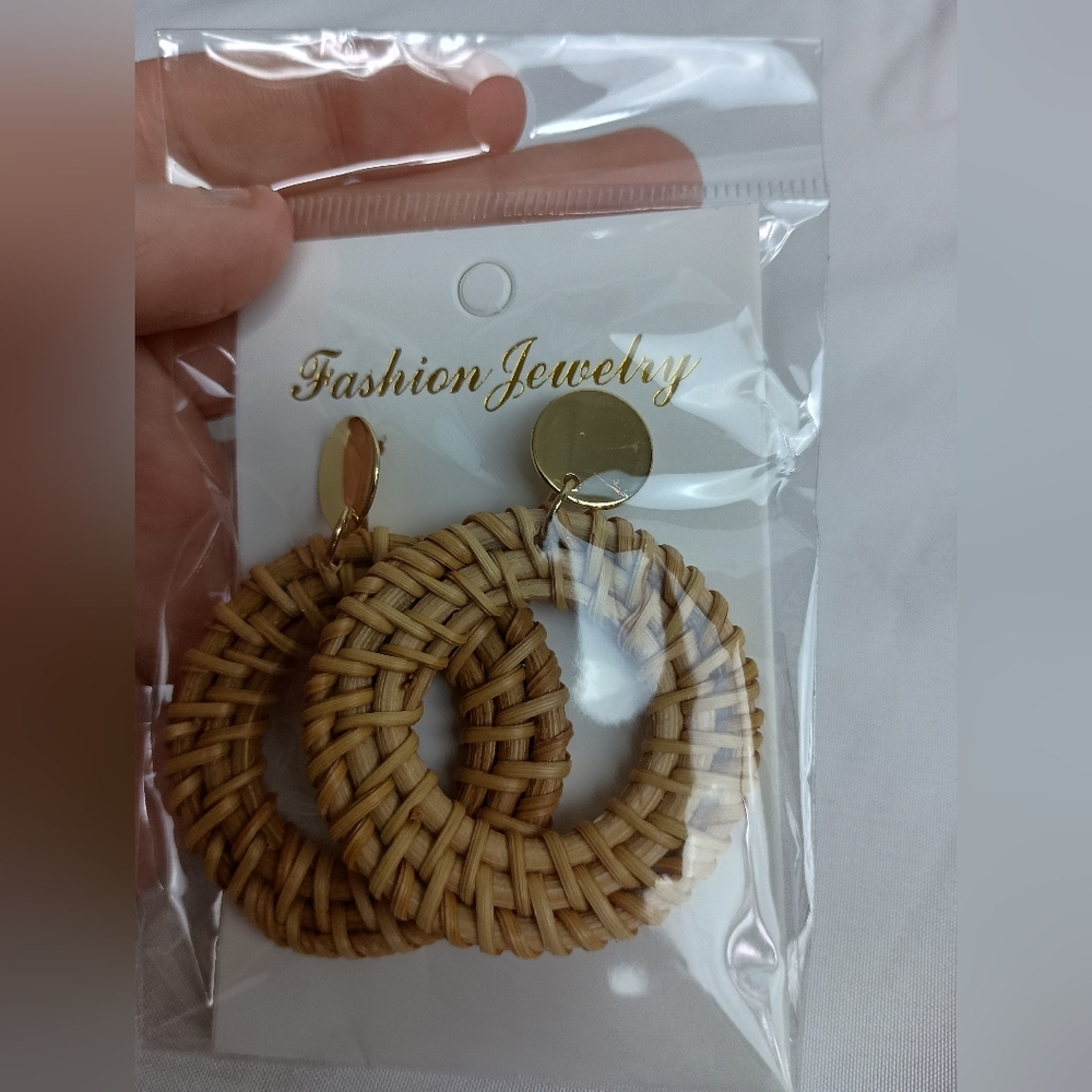 Hand Crafted Fashion Jewelry Natural Woven Nautical Earrings - Brown (#0276)